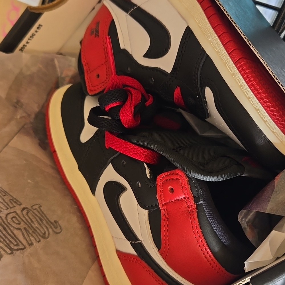 New In Box- Nike Air Jordan 1 Retro